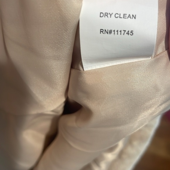 NWT Faux Fur Shrug - Picture 8 of 8